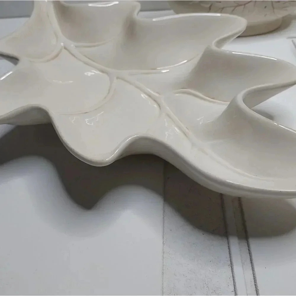 2 Victoria Pottery Black Hawk Marketing, White Ceramic Leaf Serving Dish - Picture 4 of 6